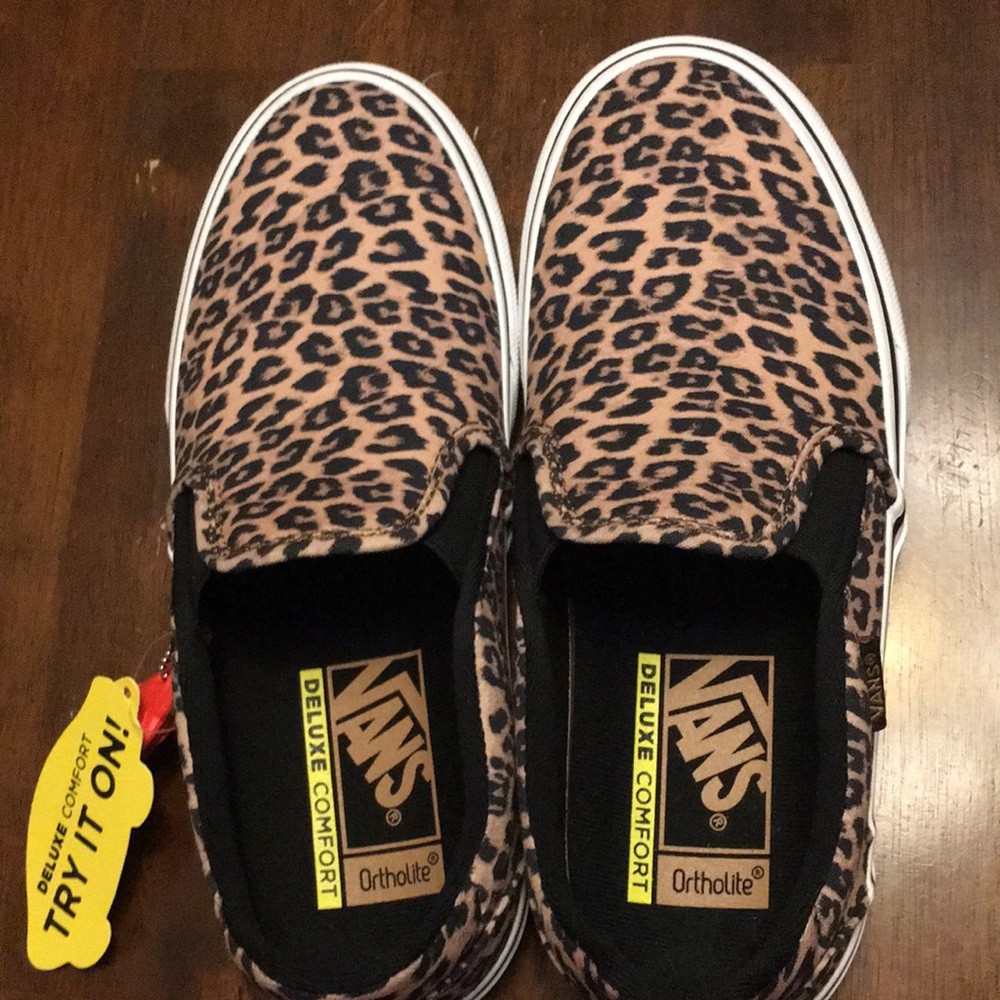 Vans deluxe comfort leopard slip on